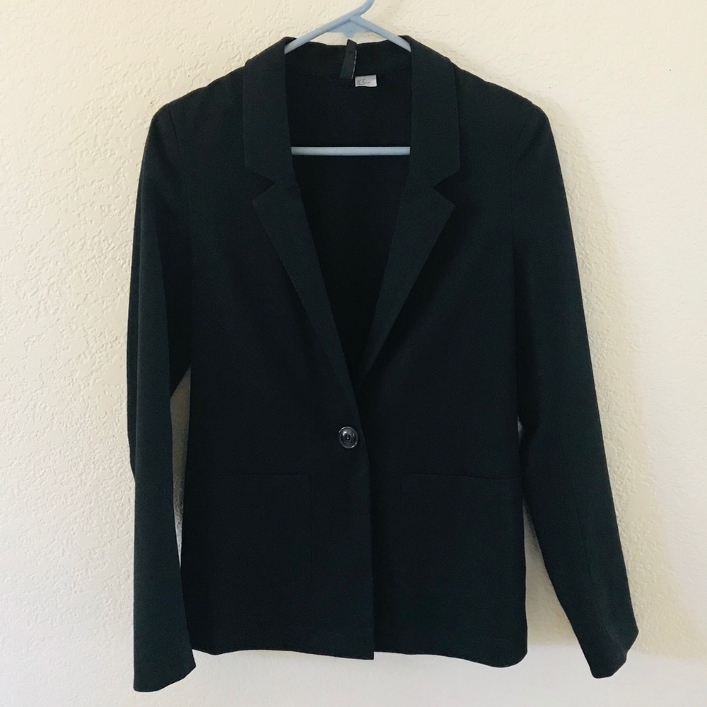 Gorgeous Divided Blazer